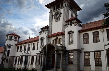 Bloem Button Main campus